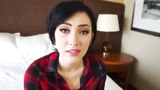 Anteprima del video: Bella patatona prende cazzo a 90 gradi