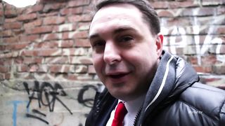 Pompino al parco a Praga di Alexandra Hogan a Diprè