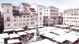 Il Genio della Statua del Buddah con Valeria Borghese