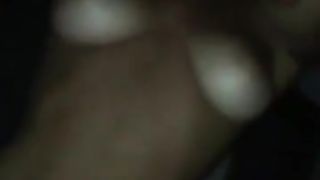 Prende a colpi di cazzo in faccia la fidanzata cagna