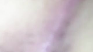 Prende a colpi di cazzo in faccia la fidanzata cagna