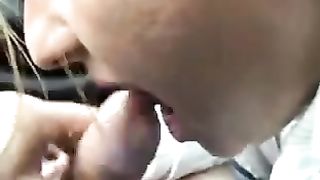 Prostituta 50enne mi fa una pompa in auto