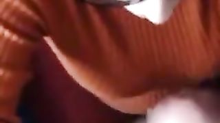 Forti schizzi di sborra sugli occhiali