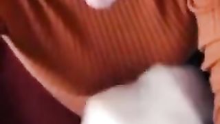 Forti schizzi di sborra sugli occhiali