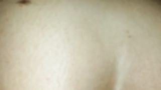 MILF bruna inculata a pecora