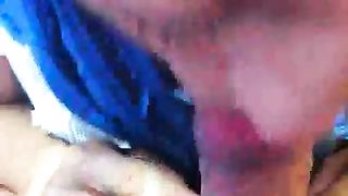 Moglie zoccola me lo succhia in ufficio