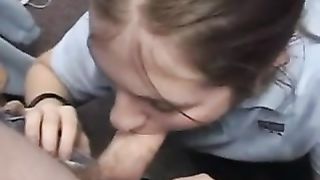 Innocente 18enne sborrata in faccia