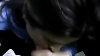 Sborra in faccia alla collega nel parcheggio