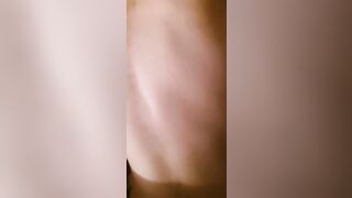 Fidanzata arrapata chiede di essere sfondata subito senza giri di parole
