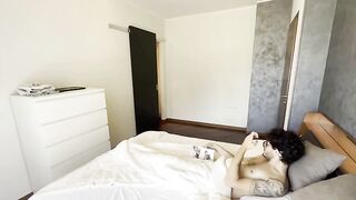69 e scopata con la giovane domestica