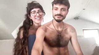 Coppia italiana su cam4: lui le LECCA la figa in live