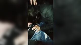 Dopo il locale se la chiavano in due dentro l’auto