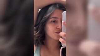 Anteprima del video: Si mostra in SELFIE