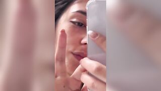 Si mostra in SELFIE
