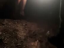 Il cornuto la porta al parcheggio a PRENDERE cazzi