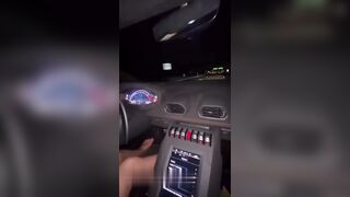 scalza e scosciata in LAMBORGHINI