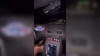 scalza e scosciata in LAMBORGHINI