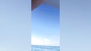 Nella tenda al CAMPING la fidanzata si fa montare