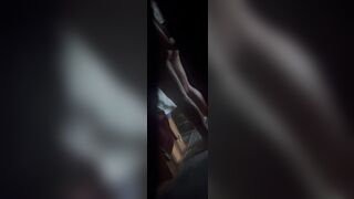 Anteprima del video: Troia filmata di nascosto mentre si cambia