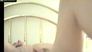 Succhia il cazzo con vibratore in fica