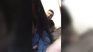 Napoletana porca si fa leccare il culo dal ragazzo e gode