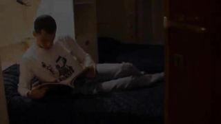 La mammina svergina il figliolo segaiolo