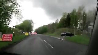 Marito filma la moglie che scopa in auto col negro