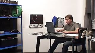 L'Elettricista FILM PORNO