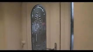 Ragazzo scopa la mamma della sua fidanzata