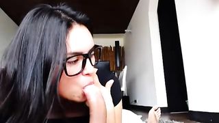 Coppia di studenti ERASMUS fa sesso in cam