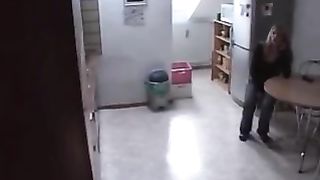 Madre e figlia scopano con l'idraulico