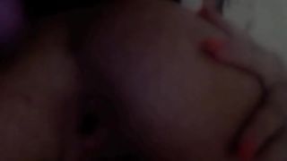 Puttanella romana si masturba il culo