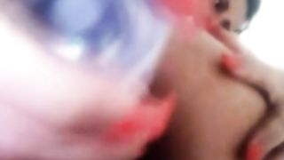 Puttanella romana si masturba il culo