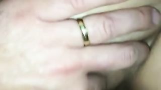 Creampie nella figa fradicia di mia moglie