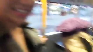 Pompino sul BUS da 2 troie tedesche