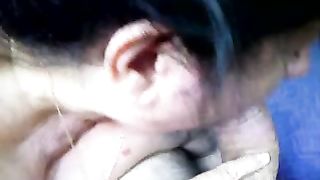 Pompa in macchina della vicina tettona da Salerno