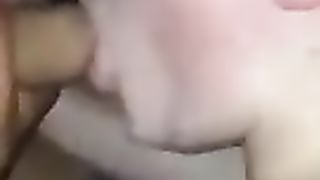 Anteprima del video: La troietta bresciana me lo ciuccia