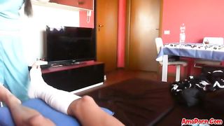 La dottoressa fa una sega al paziente