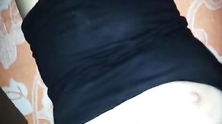 Sperma in bocca alla fidanzata tettona