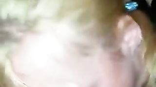 Pompino con facial per la EX biondina