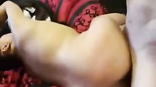 Gira un porno con la bella fidanzatina latina