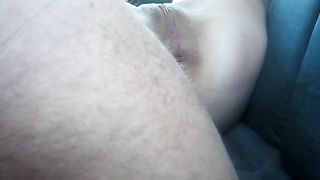 Sveltina in macchina con mia moglie