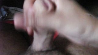 Sega e pompino mentre guardo un porno al PC