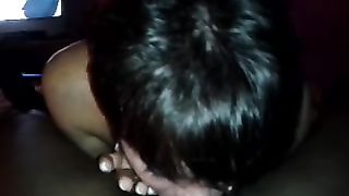 Troia emiliana fa un soffocone all'amico cubano