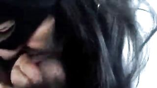 Mia moglie me lo ciuccia in macchina