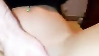 Fa squirtare la sua fidanzata