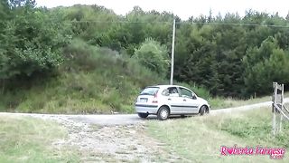 Margherita Fuxia scopata sul tavolo da Picnic