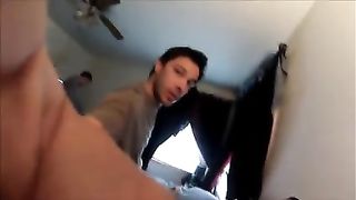 Chiavata a turno da 5 ragazzi per il suo compleanno