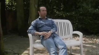 Inculato con lo strapon da una troia