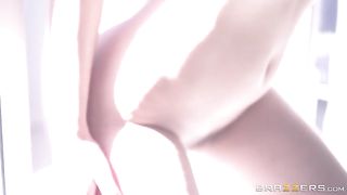 Questo Party è Noioso con Valentina Nappi